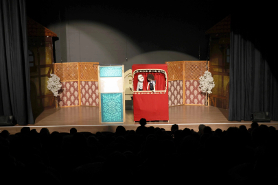 Konya Karatay’da gölge oyunu ve tiyatro etkinliklerine yoğun ilgi