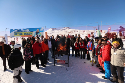 Memduh Büyükkılıç'tan Erciyes'e çifte müjde